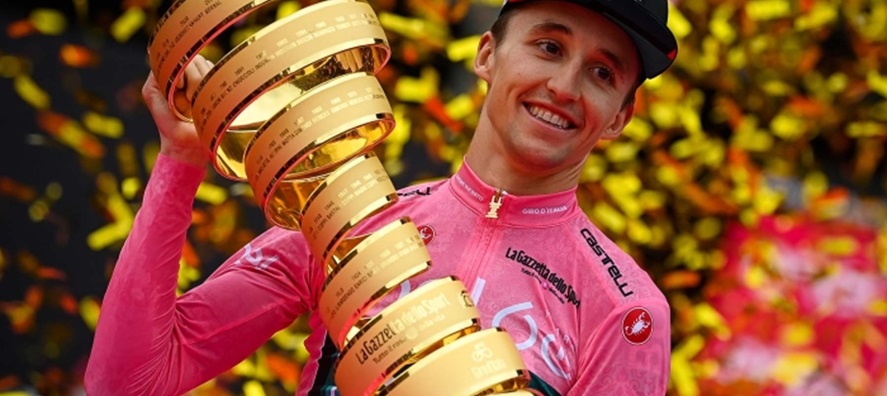 Close up shot of Jai Hindley holding the Giro D'Italia trophy